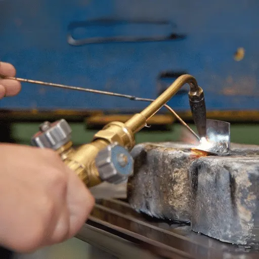 Poor joint preparation before MIG welding Poor joint preparation before MIG welding